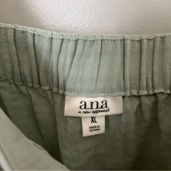 A.N.A. Tank Top Desert Sage Light Green Tie Straps Casual Neutral - Picture 6 of 8